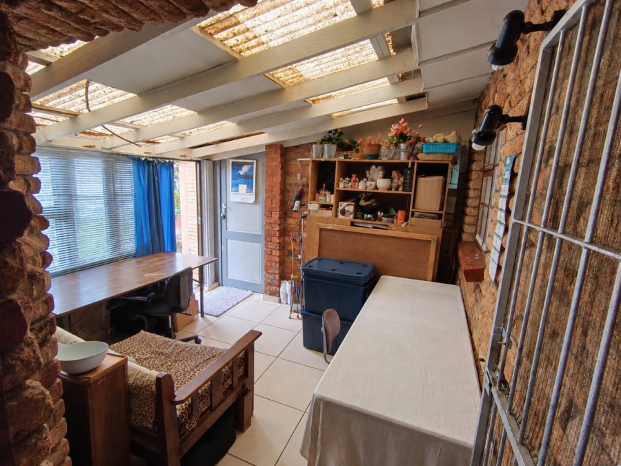 2 Bedroom Property for Sale in Heiderand Western Cape